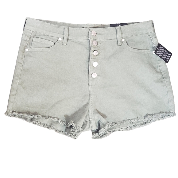 FASHION Nova Denim Shorts - Picture 2 of 11